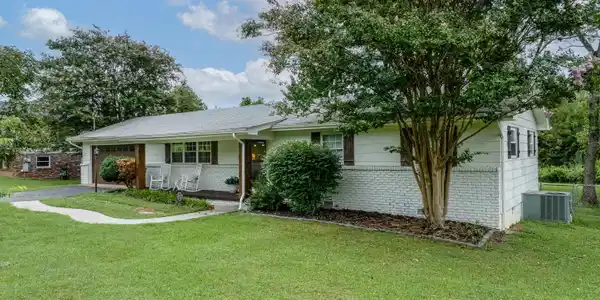 6420 Trailhead Circle