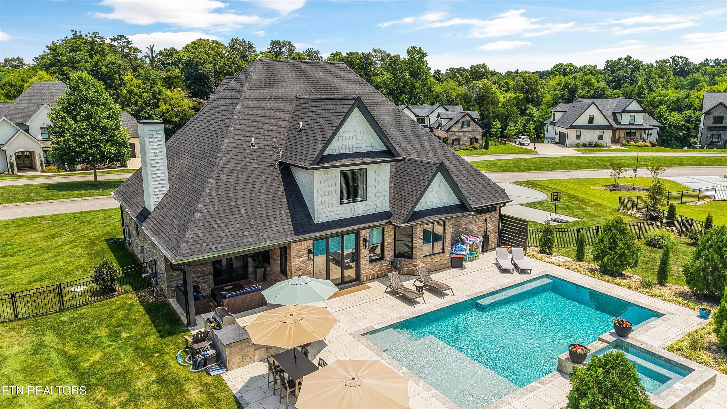 Image 4: 73-12149 Fredericksburg Blvd 09