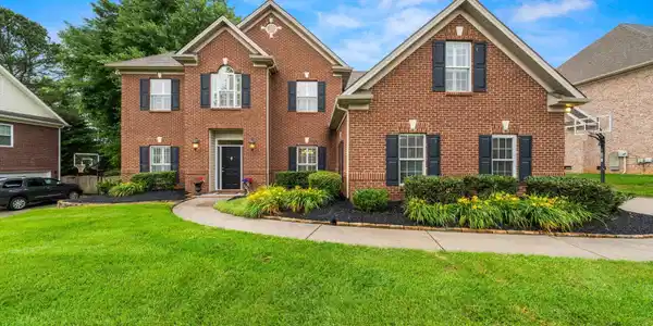 1007 Andover View Lane