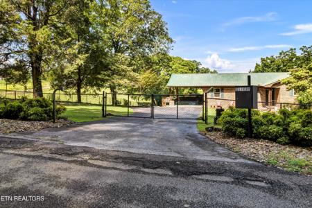 2451 Black Oak Rd