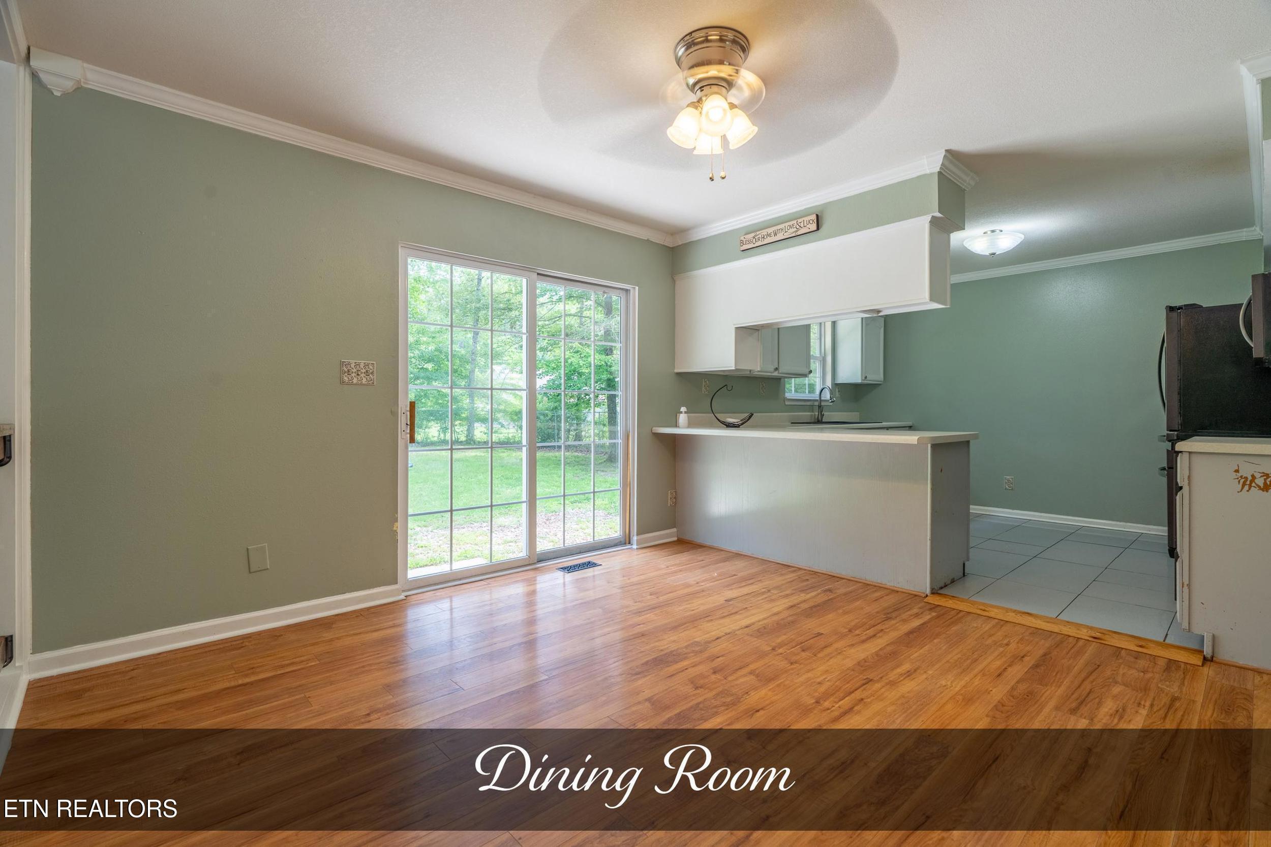 Image 4: diningroom