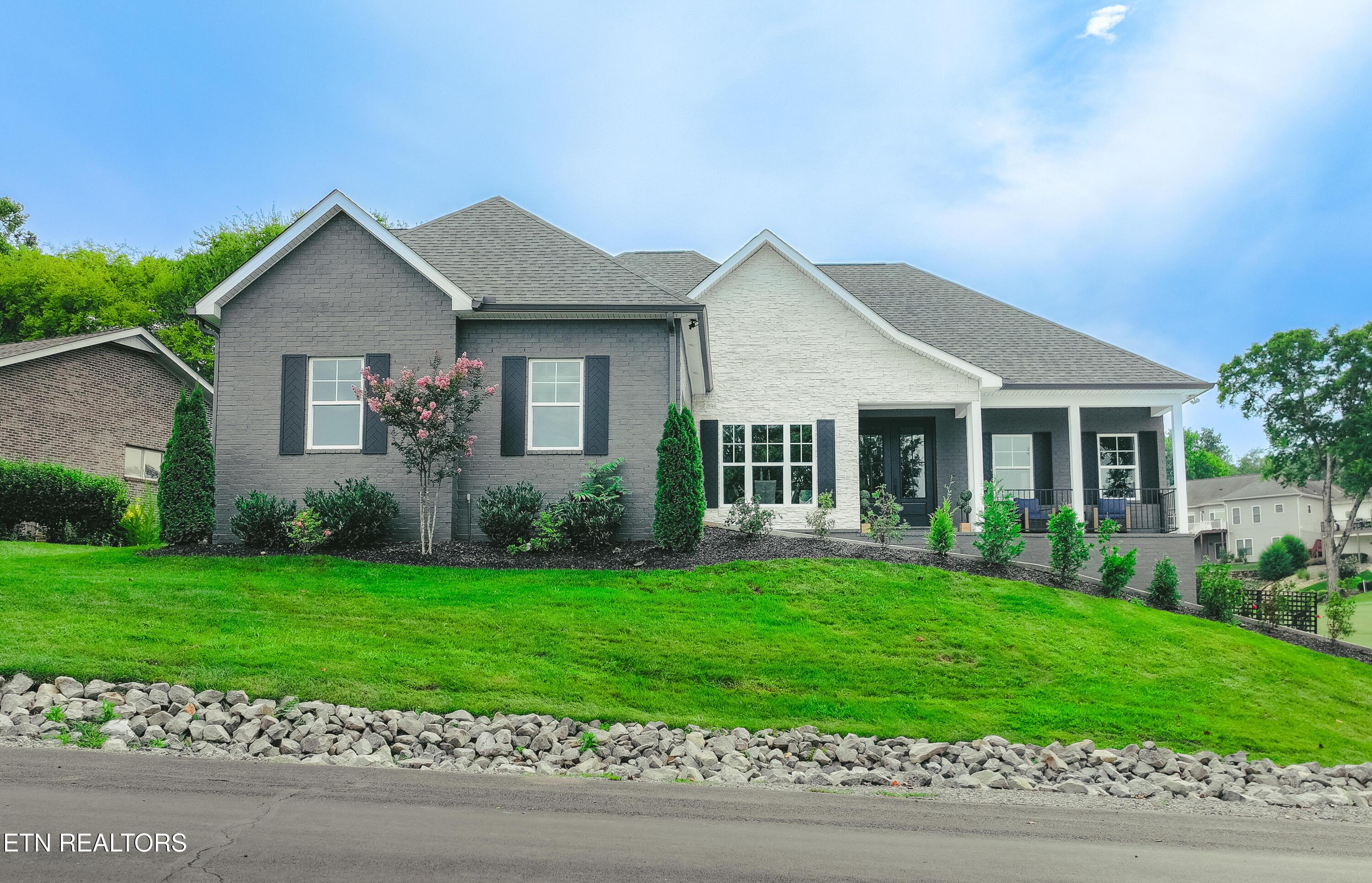 Image 1: Welcome to 216 Tooweka Lane