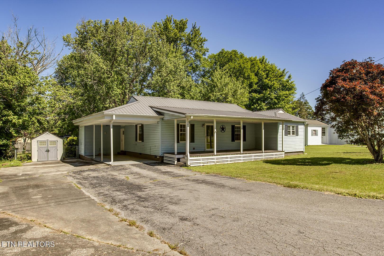 Image 3: 03_MayflowerRoad_1113_FrontLeft