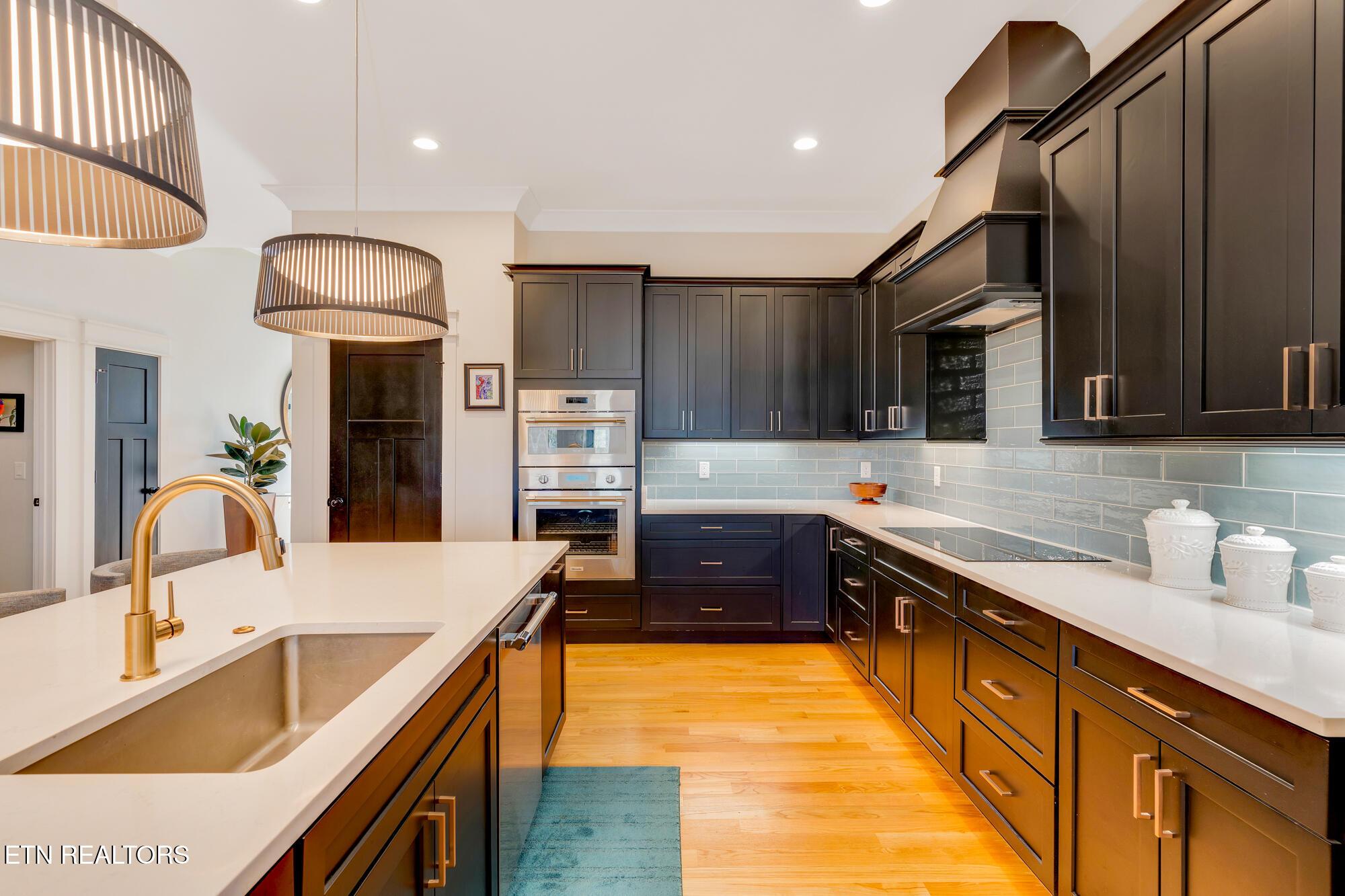 Image 2: 1801-River-Breeze-Dr-MLS-Photos-25