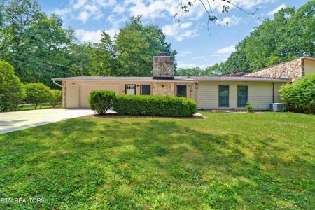 12 Lake Forest Lane