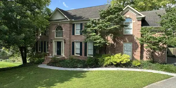 1800 Swinford Court