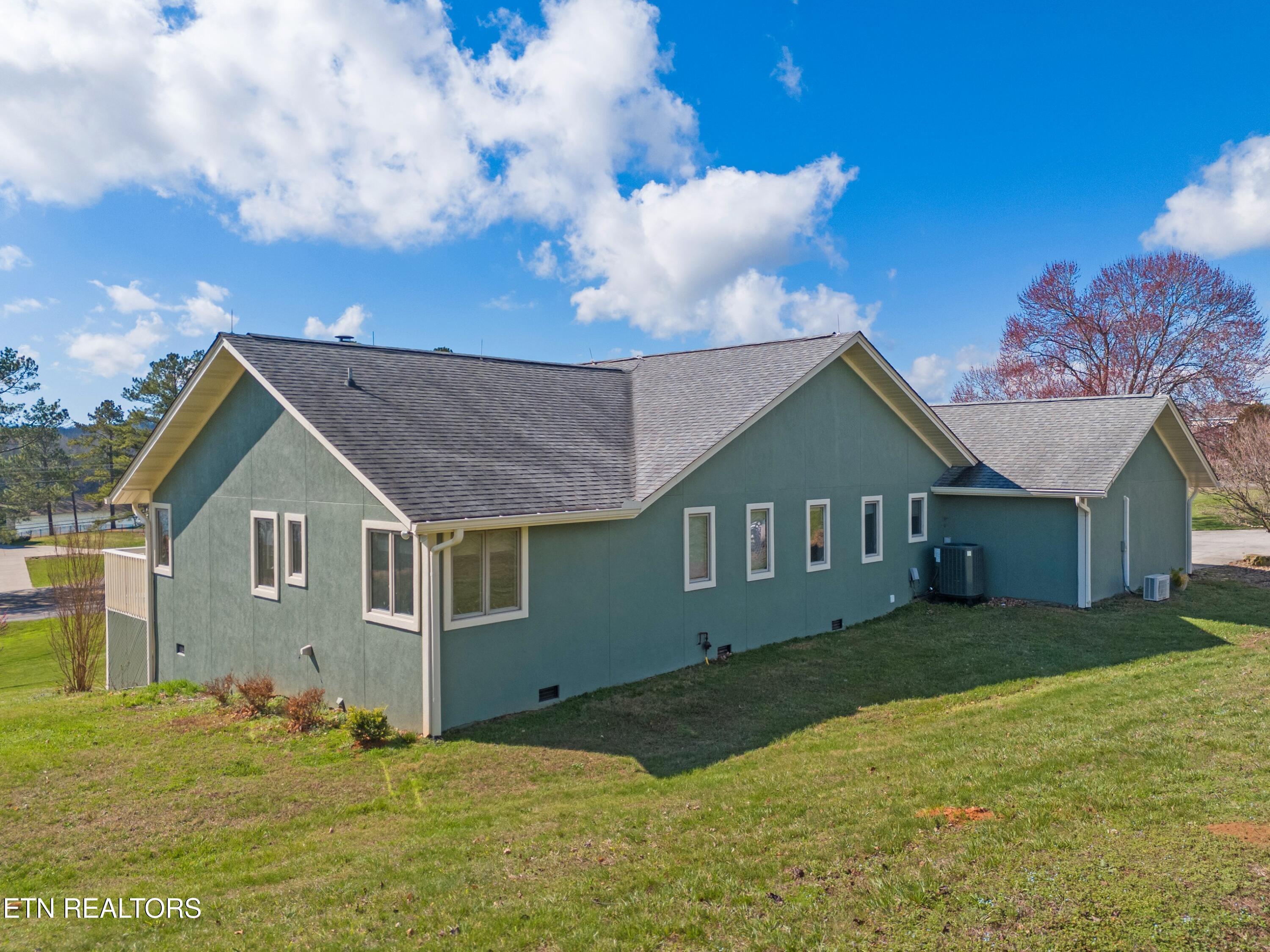 Image 3: 040-2020RanchRoad-Dandridge-TN-37725-SMA