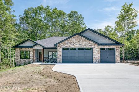115 Hawes Circle