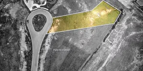 Image 4: 4-web-or-mls-DJI_0082_3_4