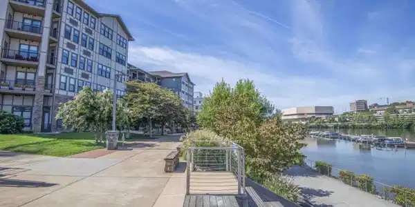 445 W Blount Ave