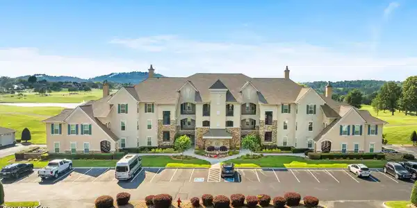 545 Rarity Bay Pkwy