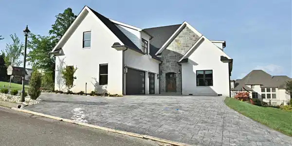 1625 Charlottesville Blvd