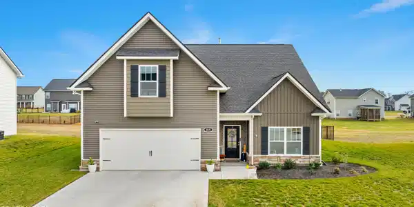 814 Waterwoods Tr