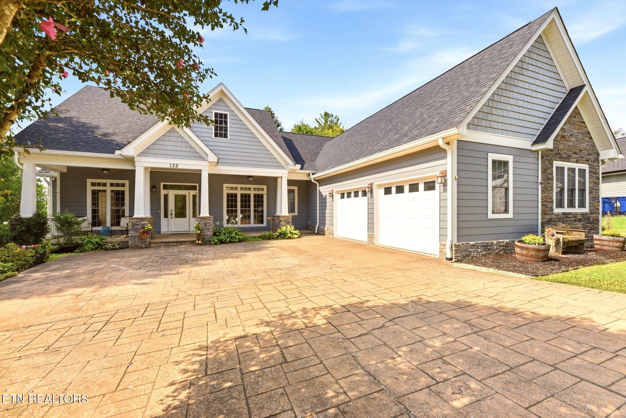 Image 3: 4-web-or-mls-DSC_8296