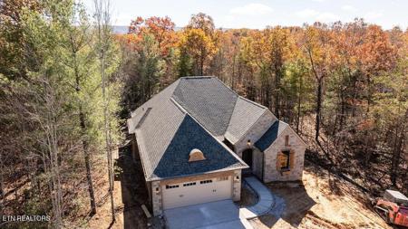 106 Laurelwood Drive