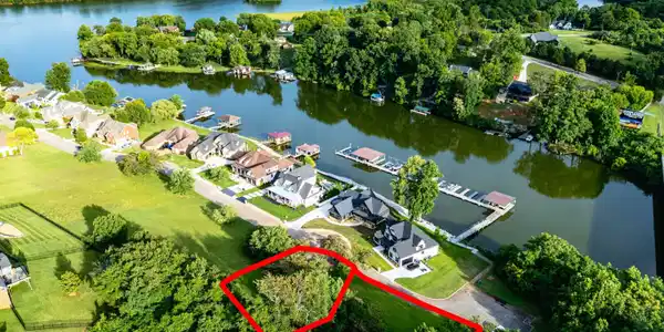 3957 Shipwatch Lane