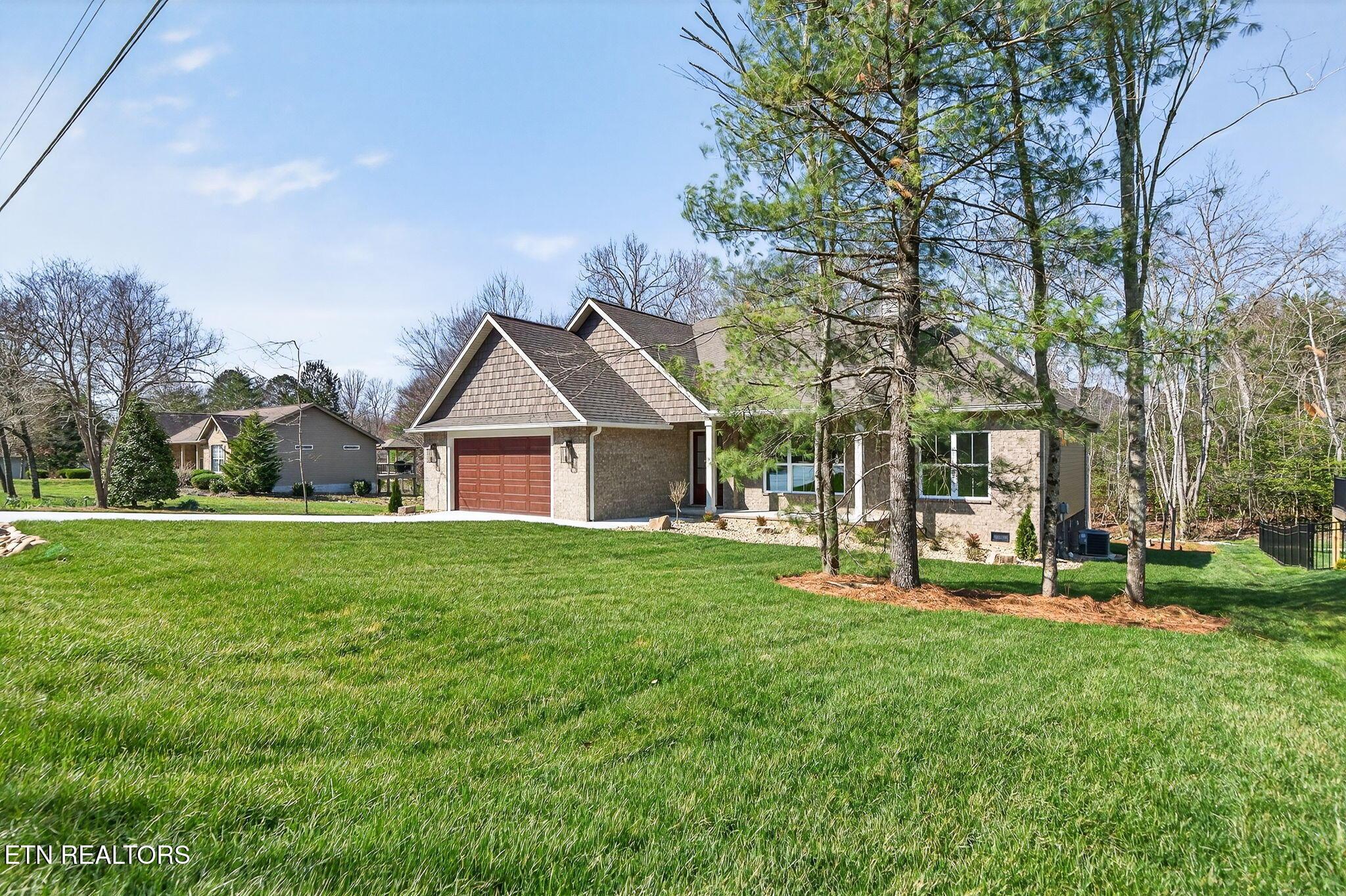 Image 2: 16 Ridgeland Terrace