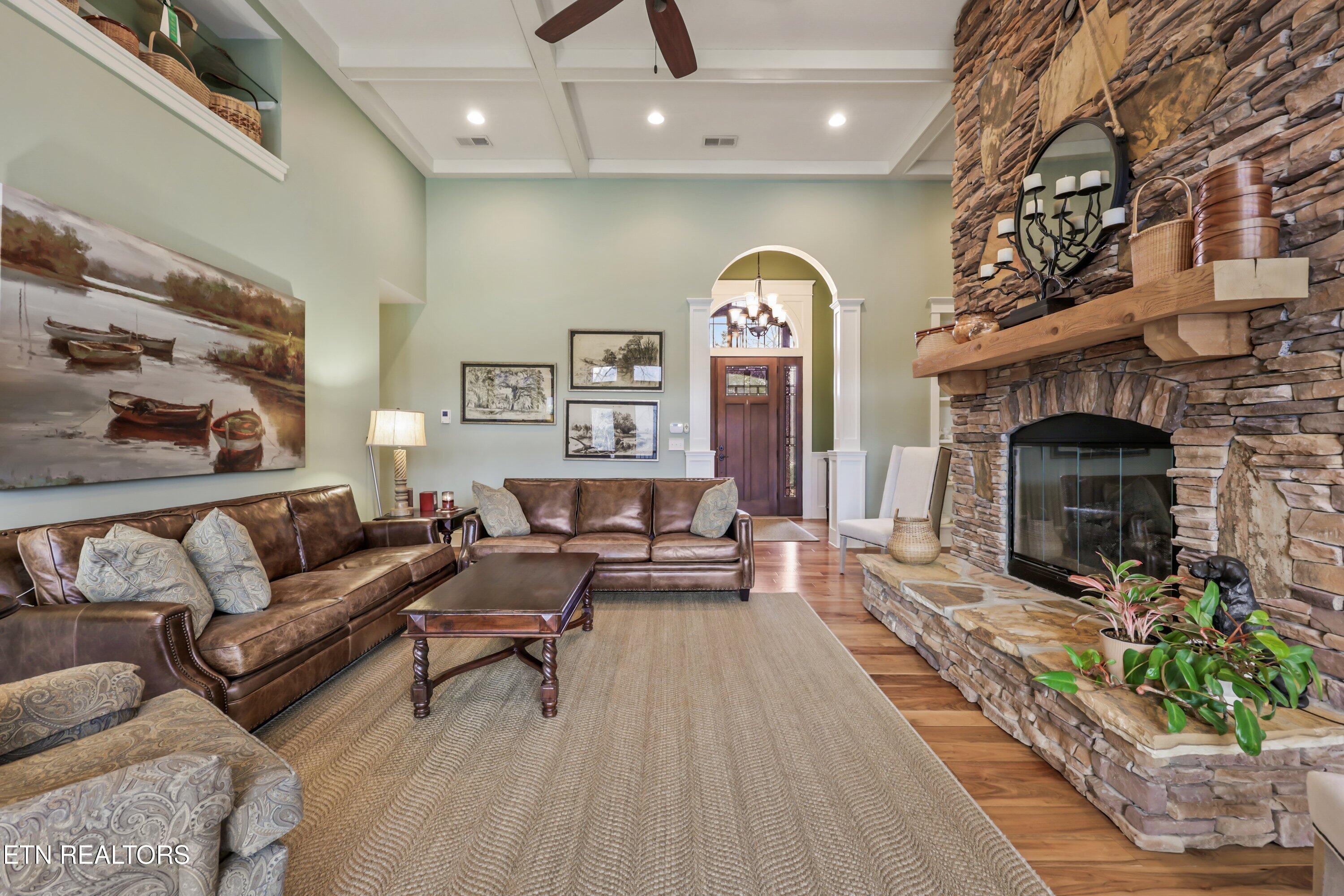Image 3: Fireside Great Room