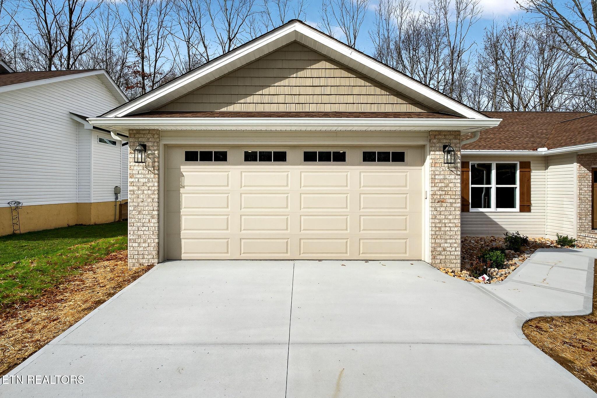 Image 3: 003_DSC04022