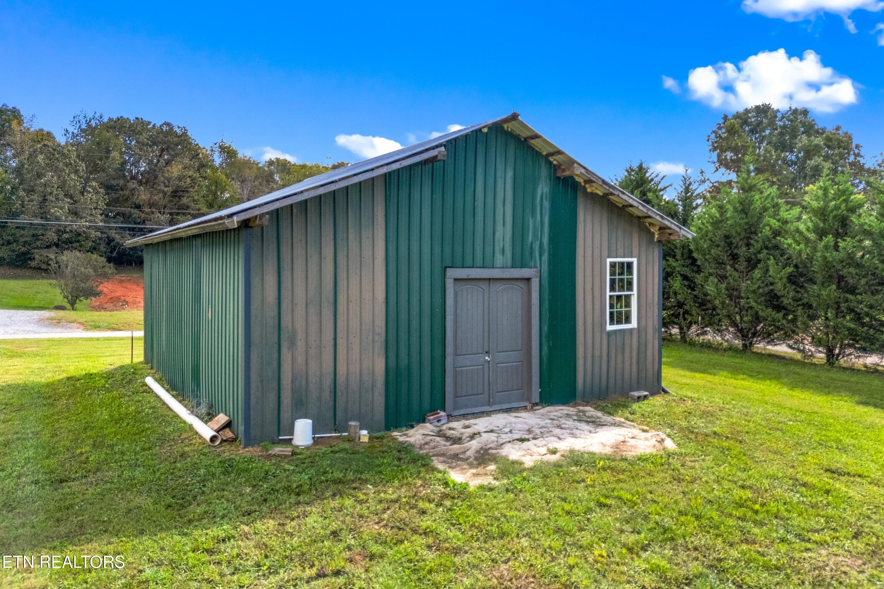 Image 2: 003-LivingstonLane-TN-37809-SMALL