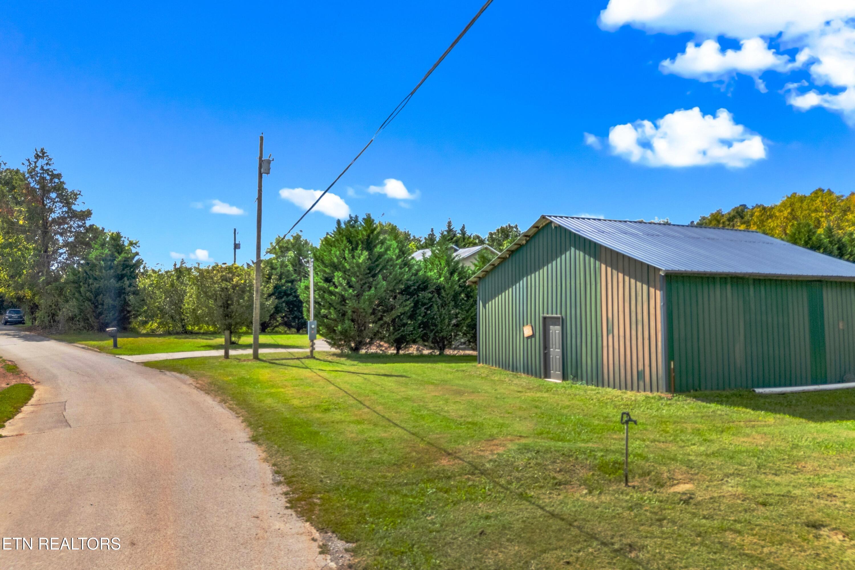Image 3: 001-LivingstonLane-TN-37809-SMALL