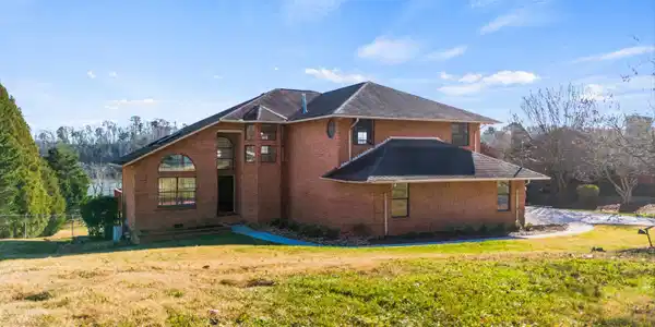 10128 El Pinar Drive