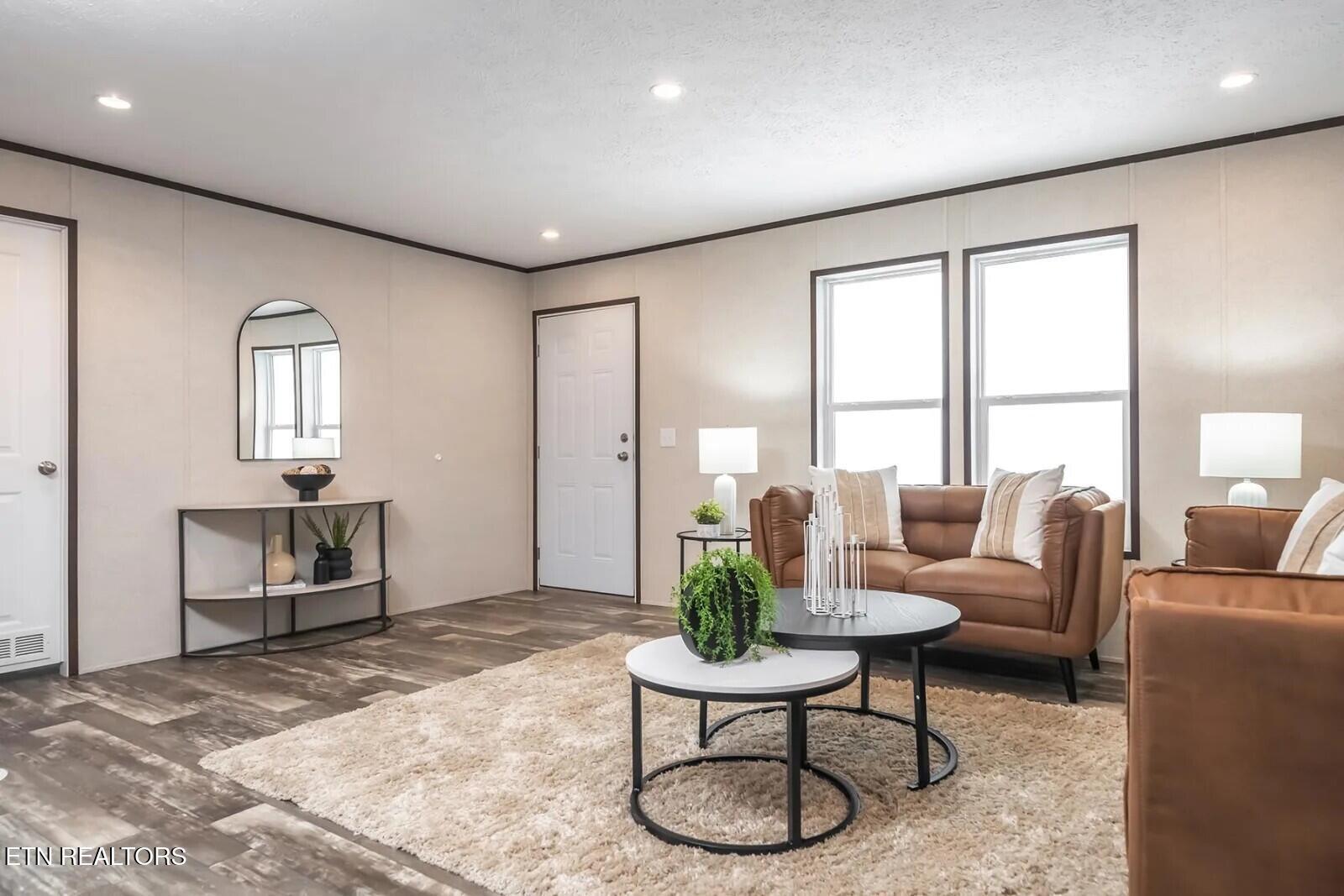 Image 3: Chruchill-Prime-Living-Room-3 (002)