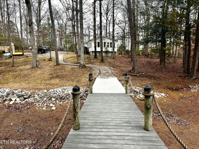 198 Emerald Cove rd Rd