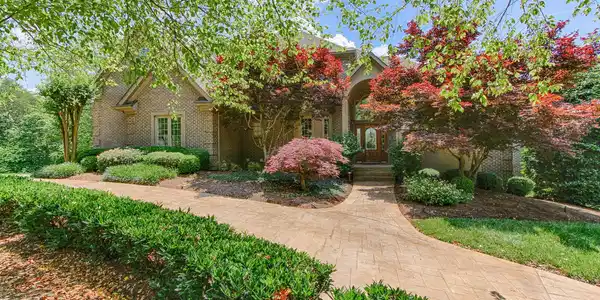 5304 Rio Vista Lane