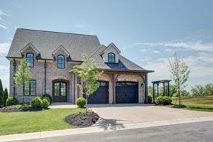 216 E Highlands Circle