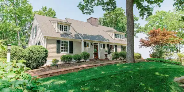 107 River Place