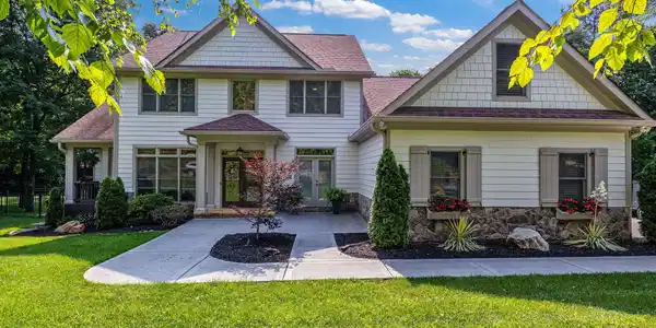 183 Lake Crest Drive