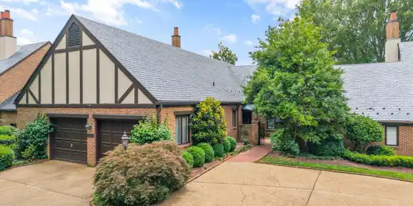 2235 Lake Lane