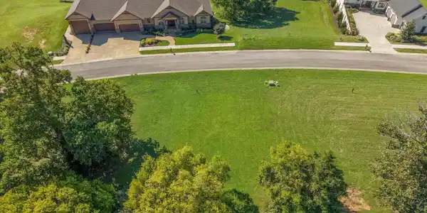Image 4: 04-1520 Eagle Pt Dr Lot 149 03