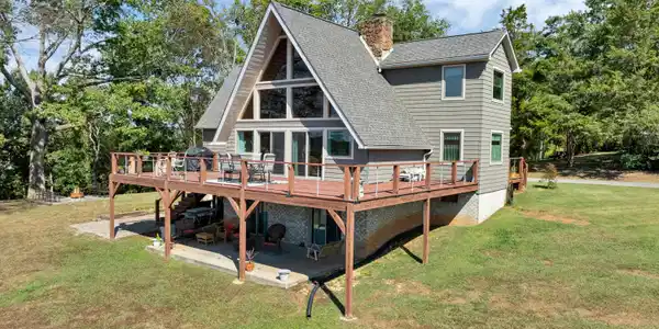 721 Lake Vista Drive