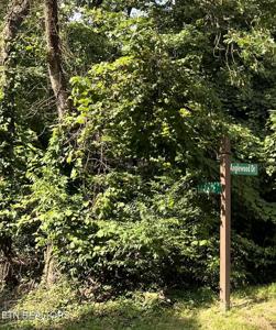 102 Lakeside Drive