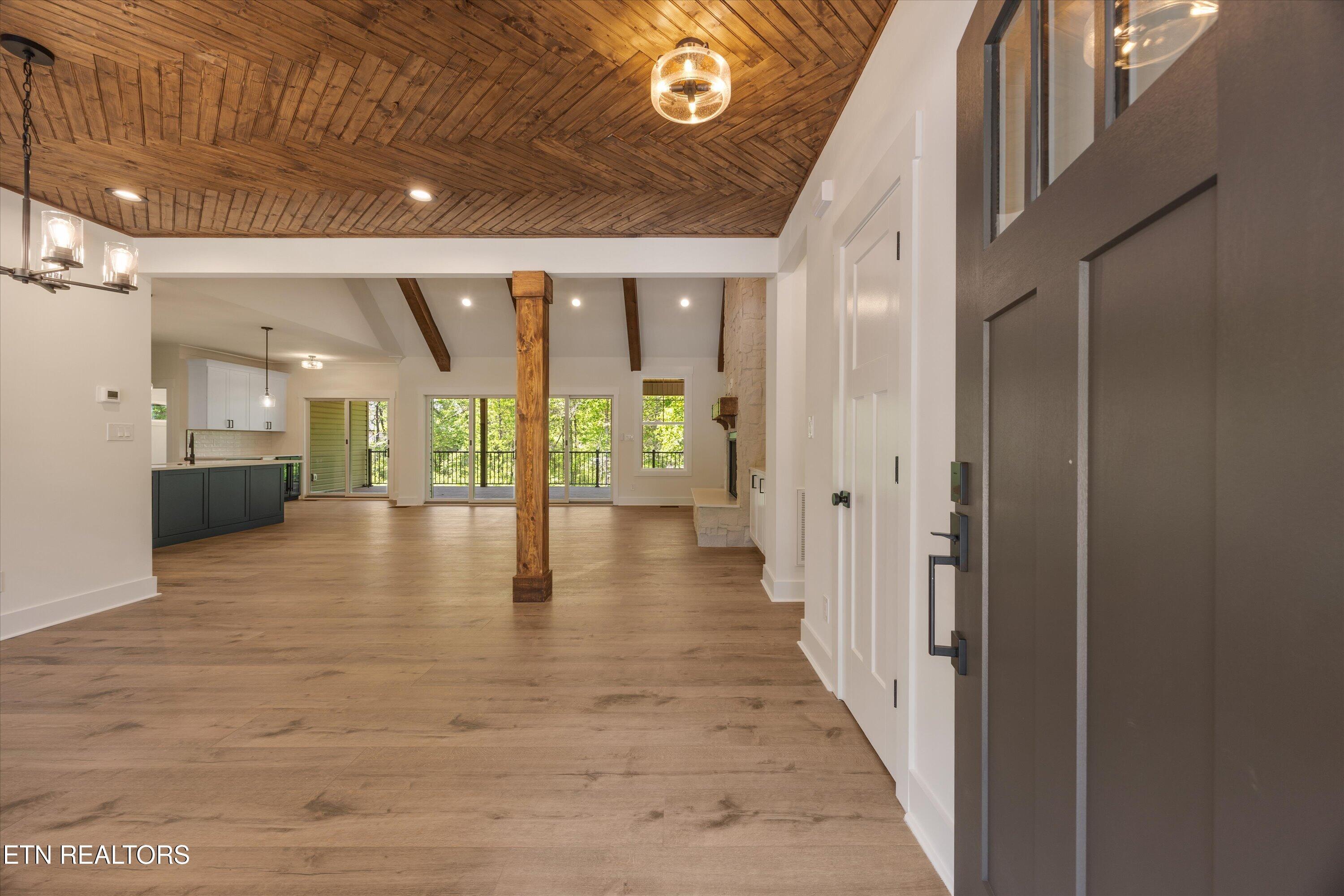 Image 3: Entry Way