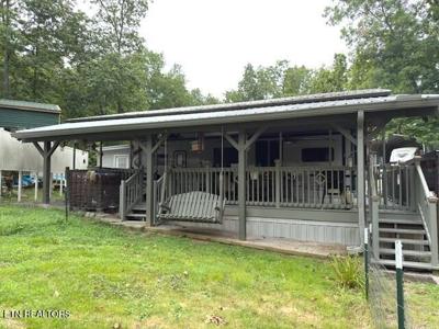 18 Chestnut Oak Drive