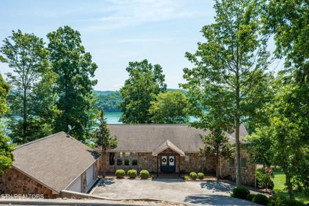 226 Mountain Crest Drive