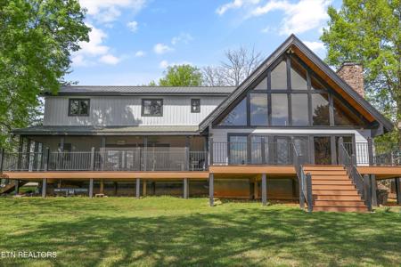 1374 Paradise Lane