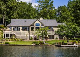 32 Dockside Court