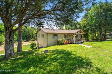 925 Lake Smoky Rd