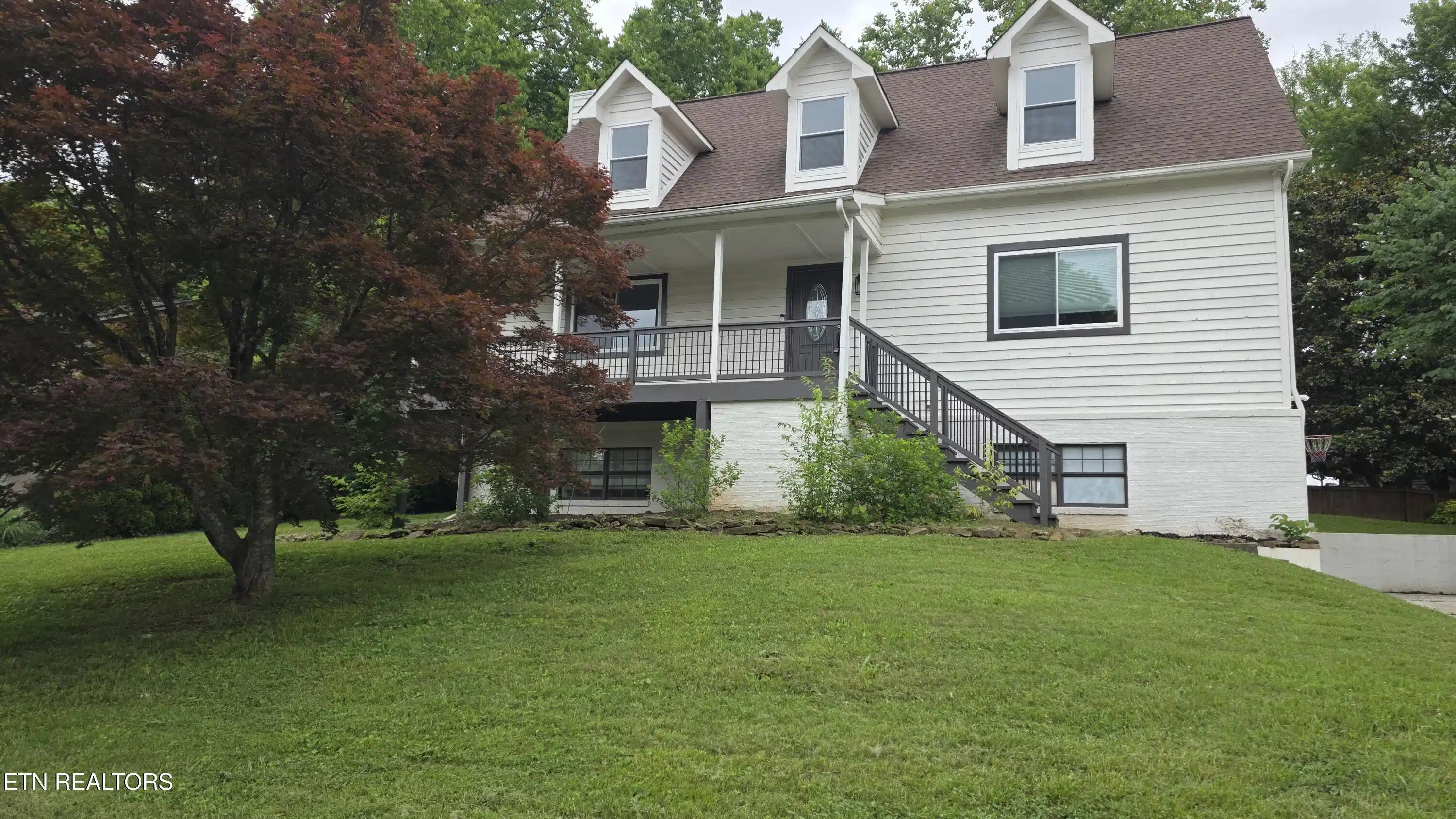 Image 1: Front of House