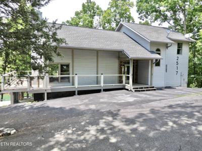 2517 Angler Way