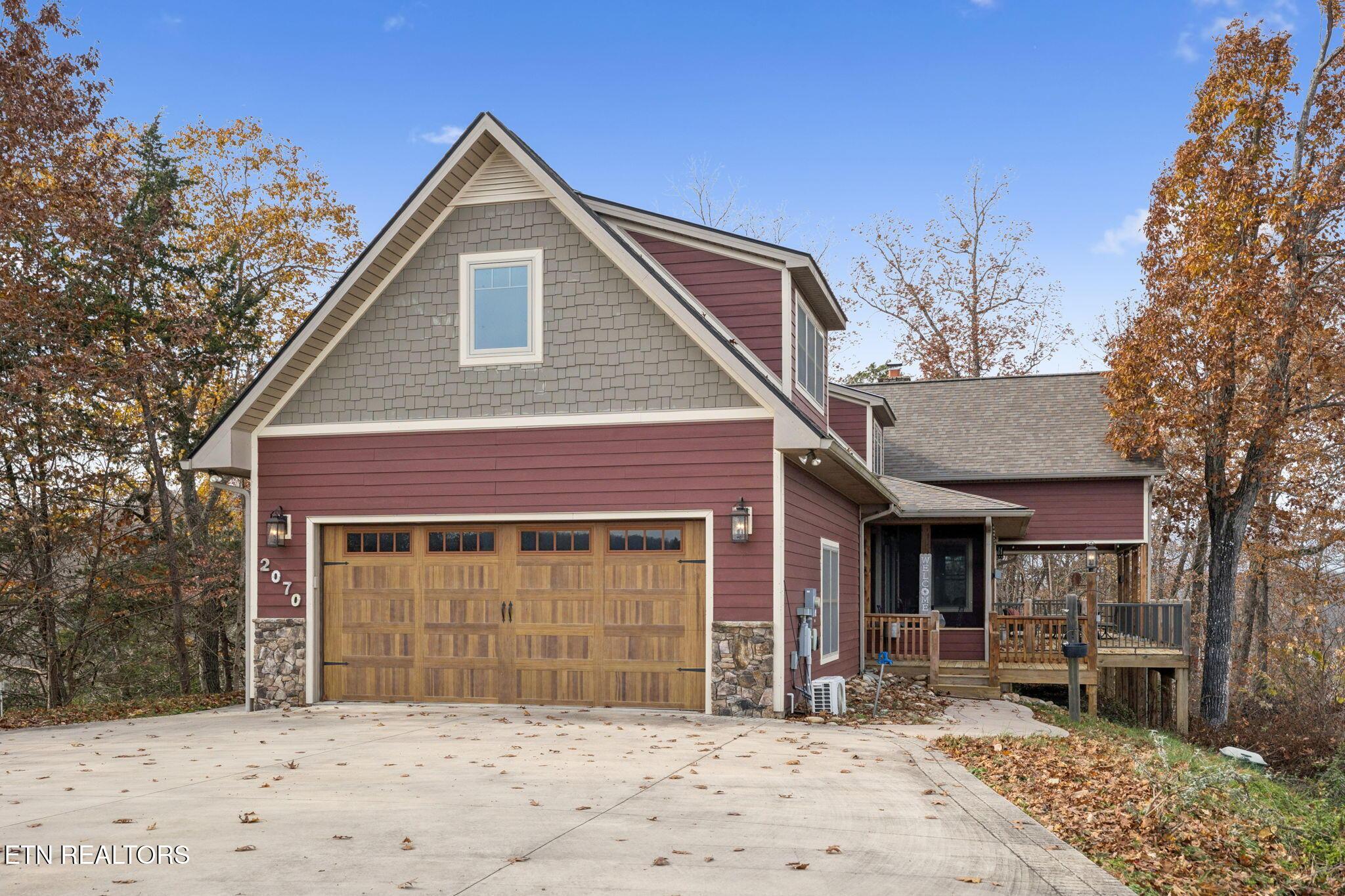 Image 3: Side View of Home