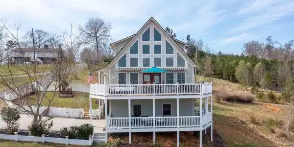 2140 White Oak Tr
