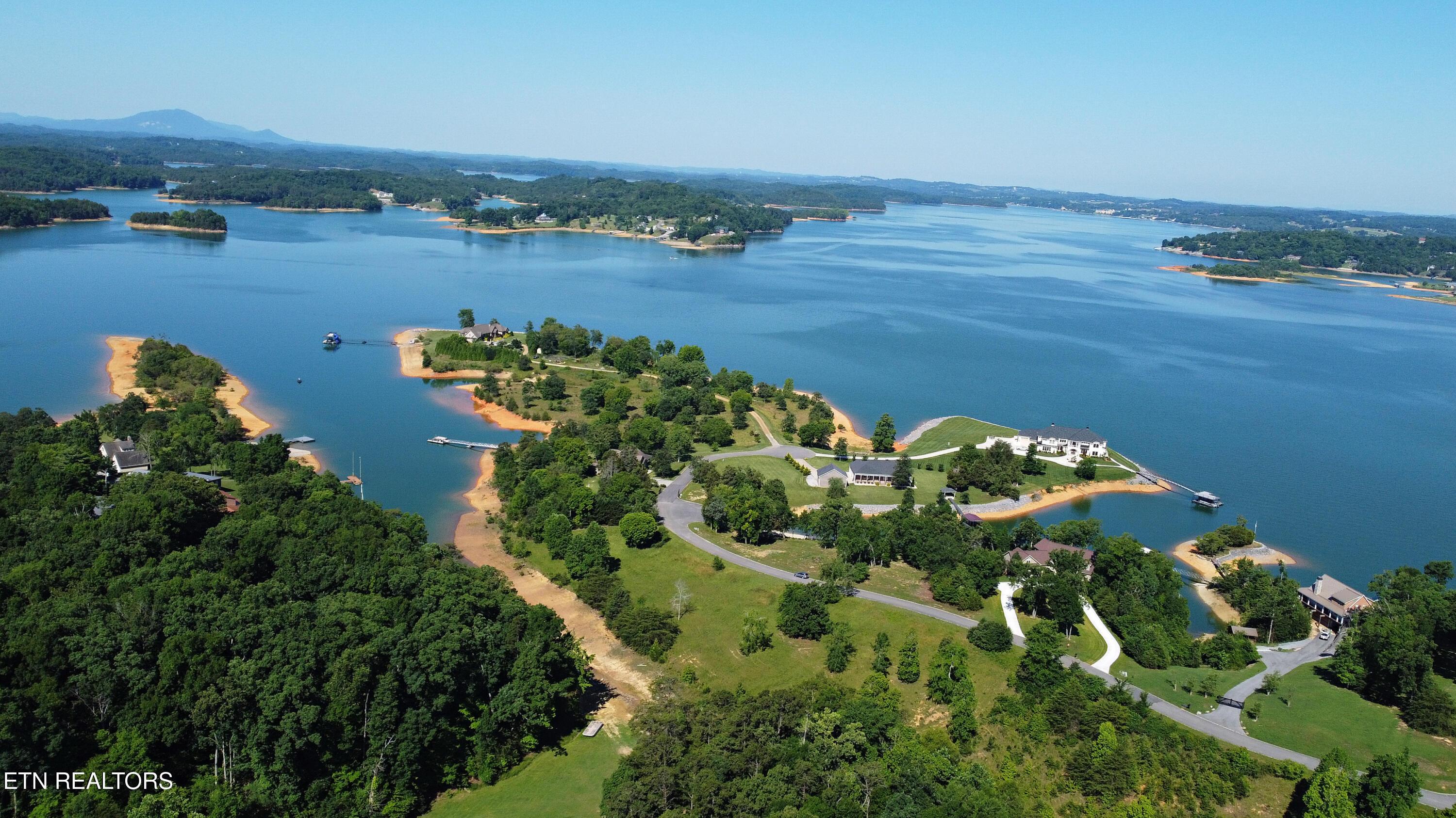 Image 4: DJI_0239 (1)