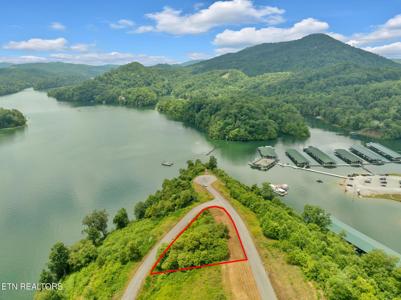 Lot 32 Windward Blvd.