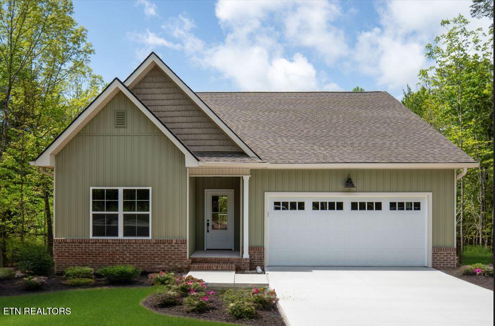 Image 1: 120 Hawes Circle