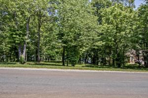 215 Tecumseh Way 2